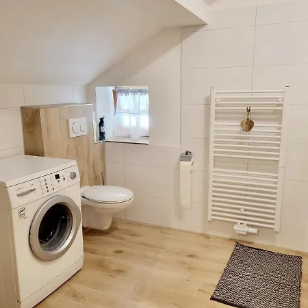 招待所 Monteurzimmer Ferienwohnung Unterneukirchen