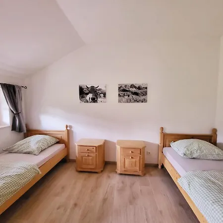 Monteurzimmer Ferienwohnung * Unterneukirchen