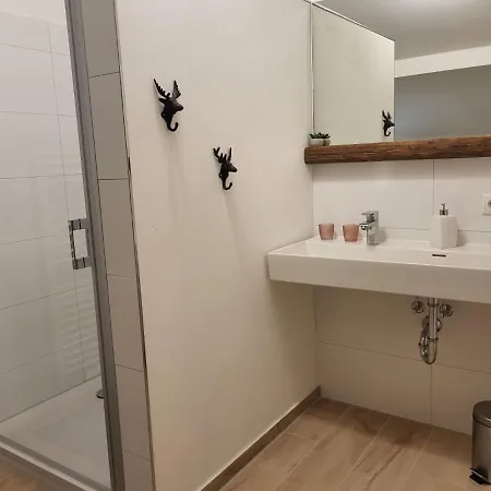 Monteurzimmer Ferienwohnung Unterneukirchen